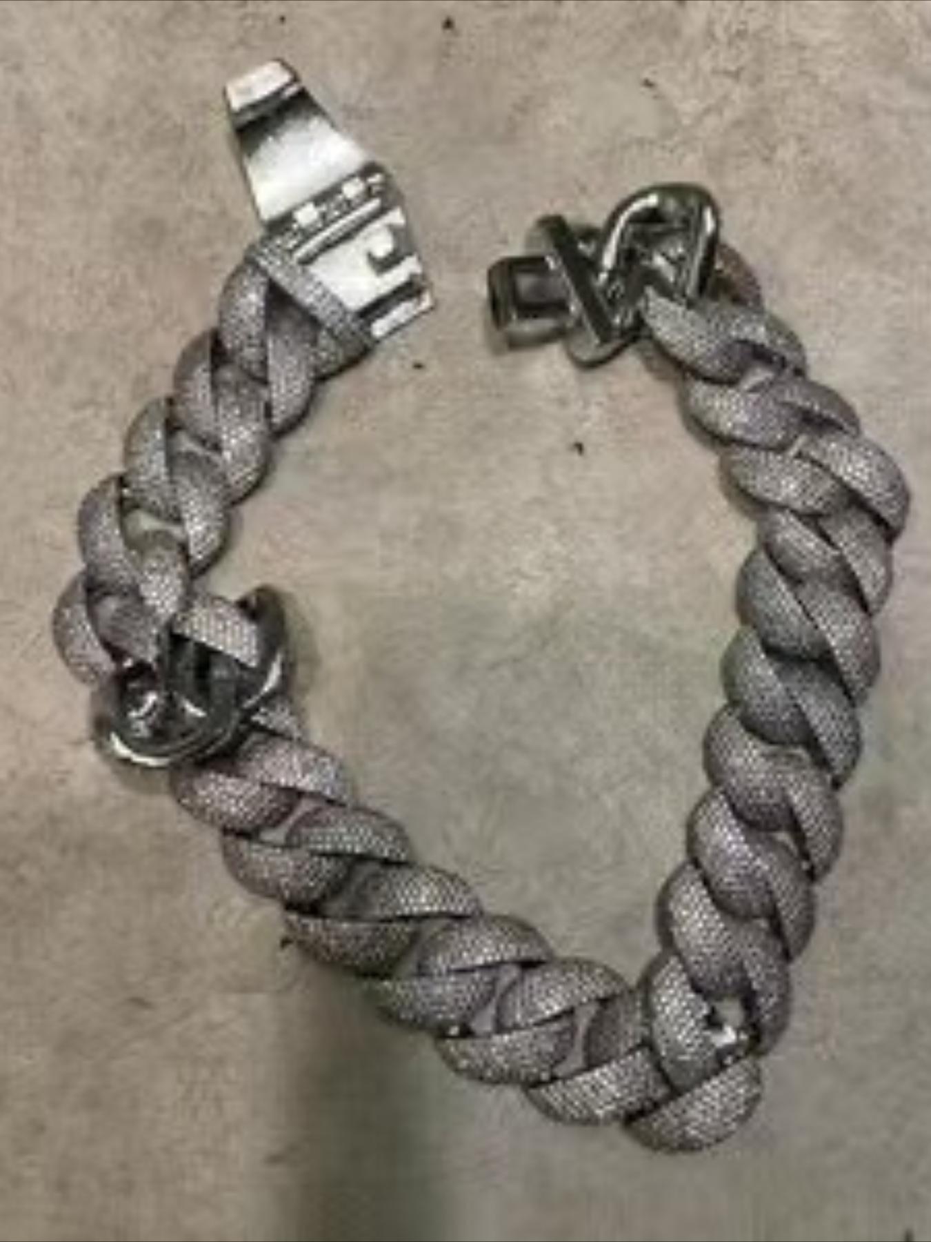سلسلة ميامي الكوبي العريضة 22  - مراجعة Streetwear Brand Jewelry وسعره